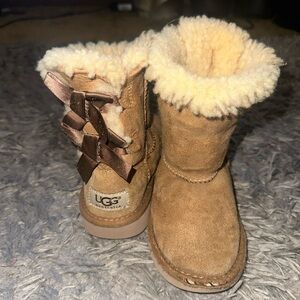 UGG Brown Boots with Shearling and Ribbon